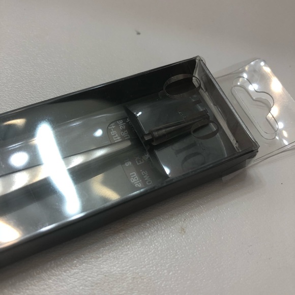 Quo Precision Point Tweezers Fine Hair - Picture 2 of 3